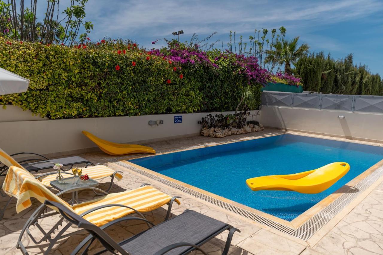 Palm Villa Ekaterina 4 Bdrm 帕拉利米尼 外观 照片